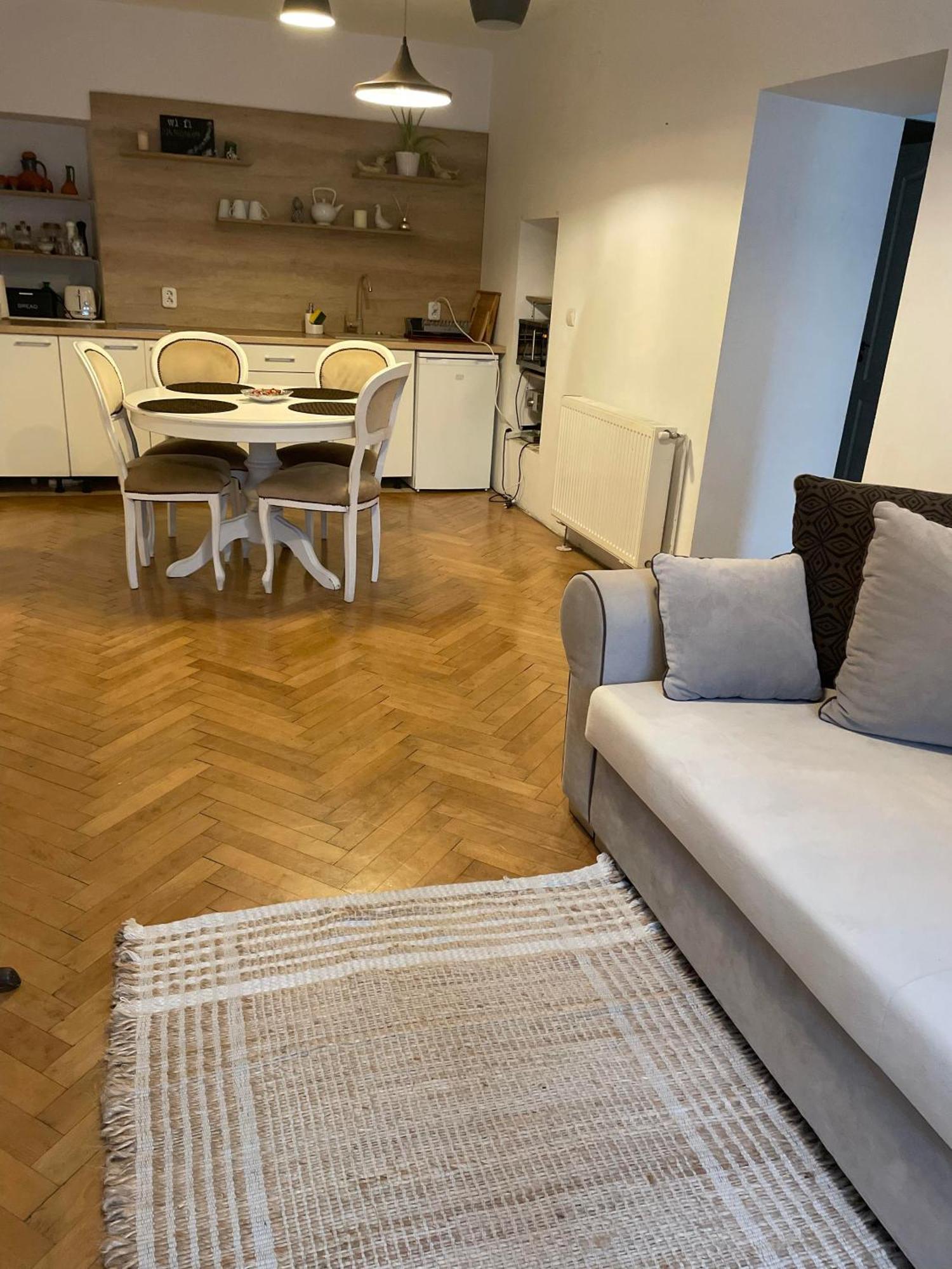 Valentina'S Apartment In City Center ブラショフ エクステリア 写真